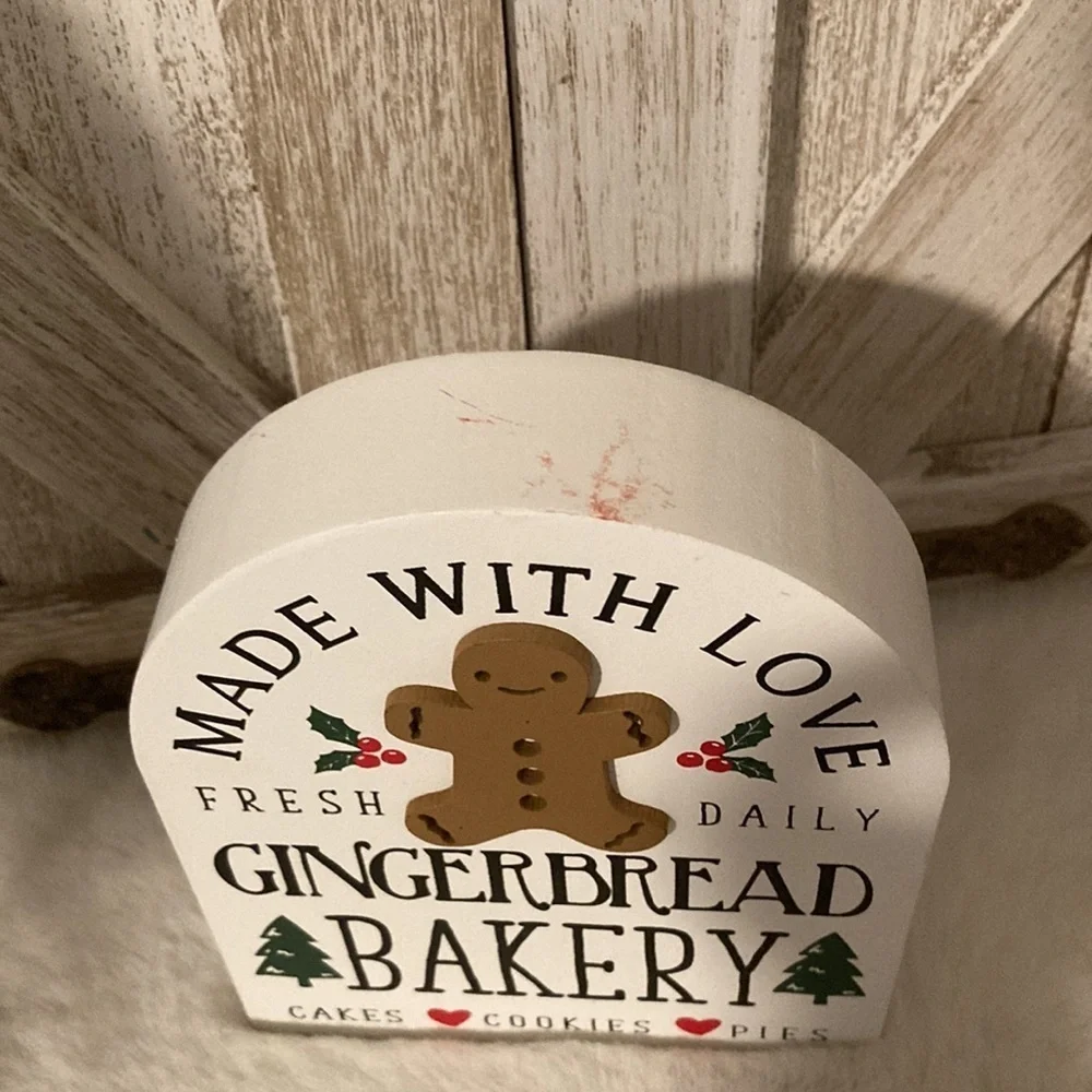 Wooden Gingerbread Tabletop Sign